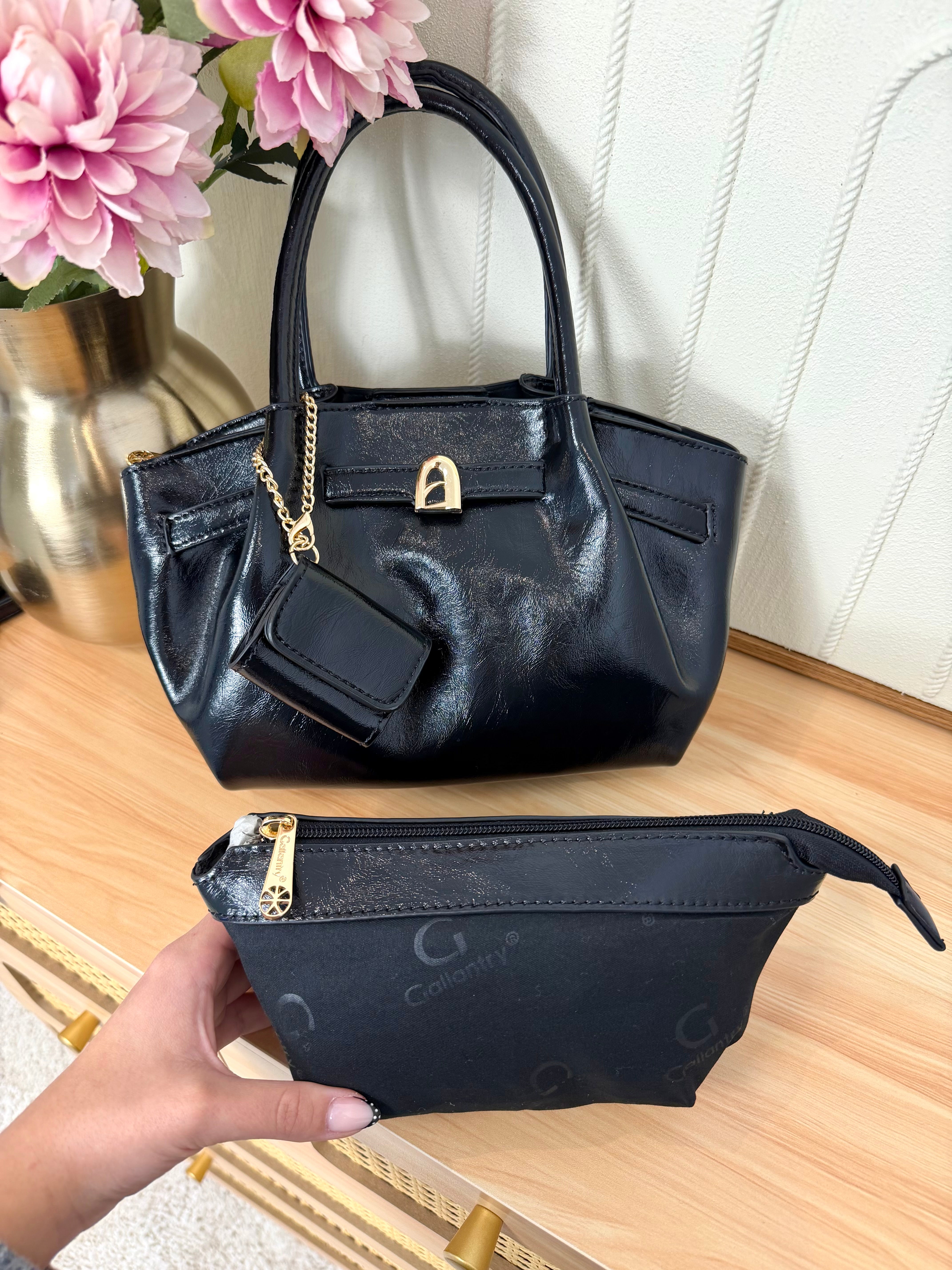 Sac Vernis Noir avec Pochette Gallantry