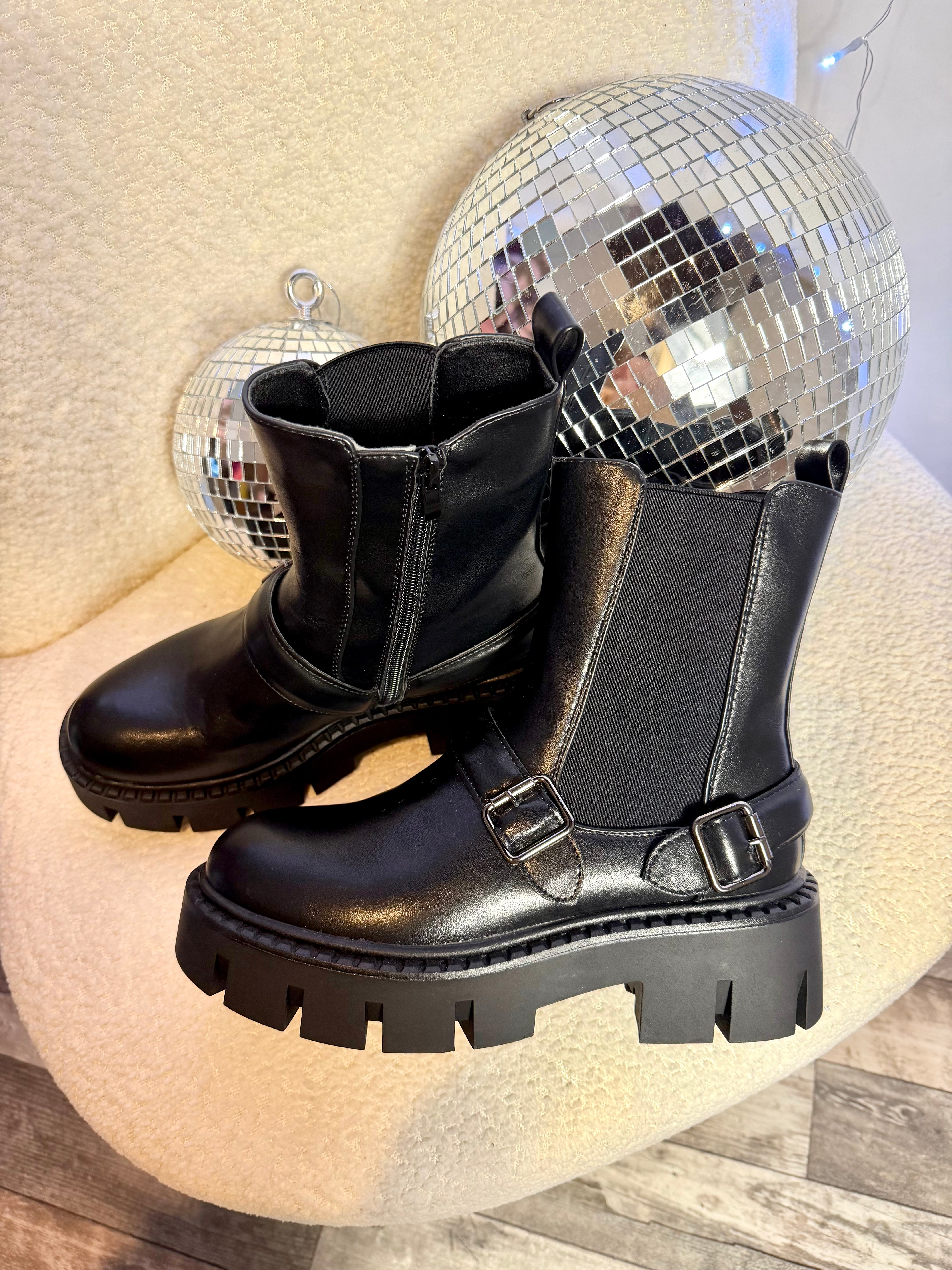 Bottine Similicuir Cuir Noir (taille grande)