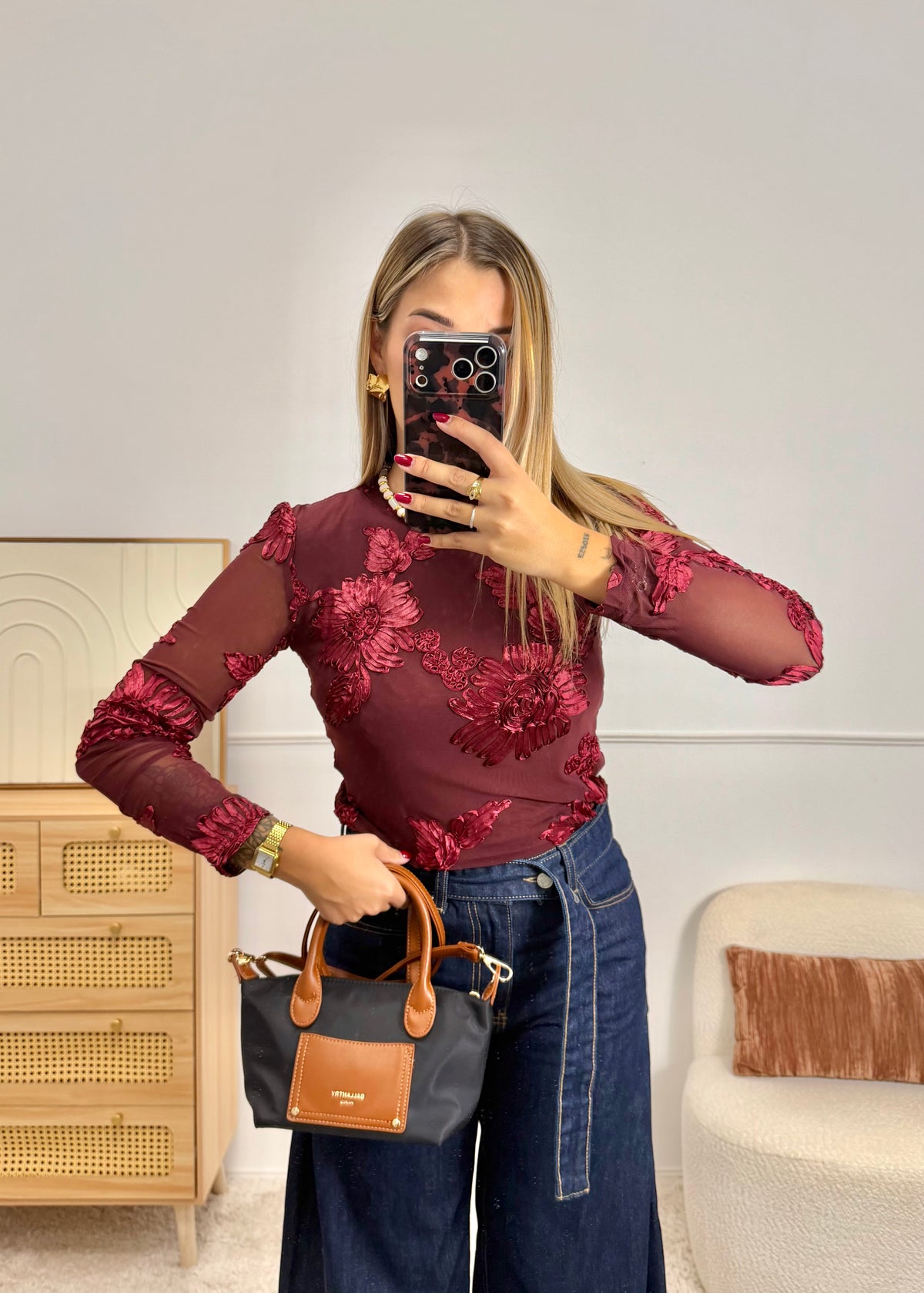 Top en résille brodé fleurs Bordeaux