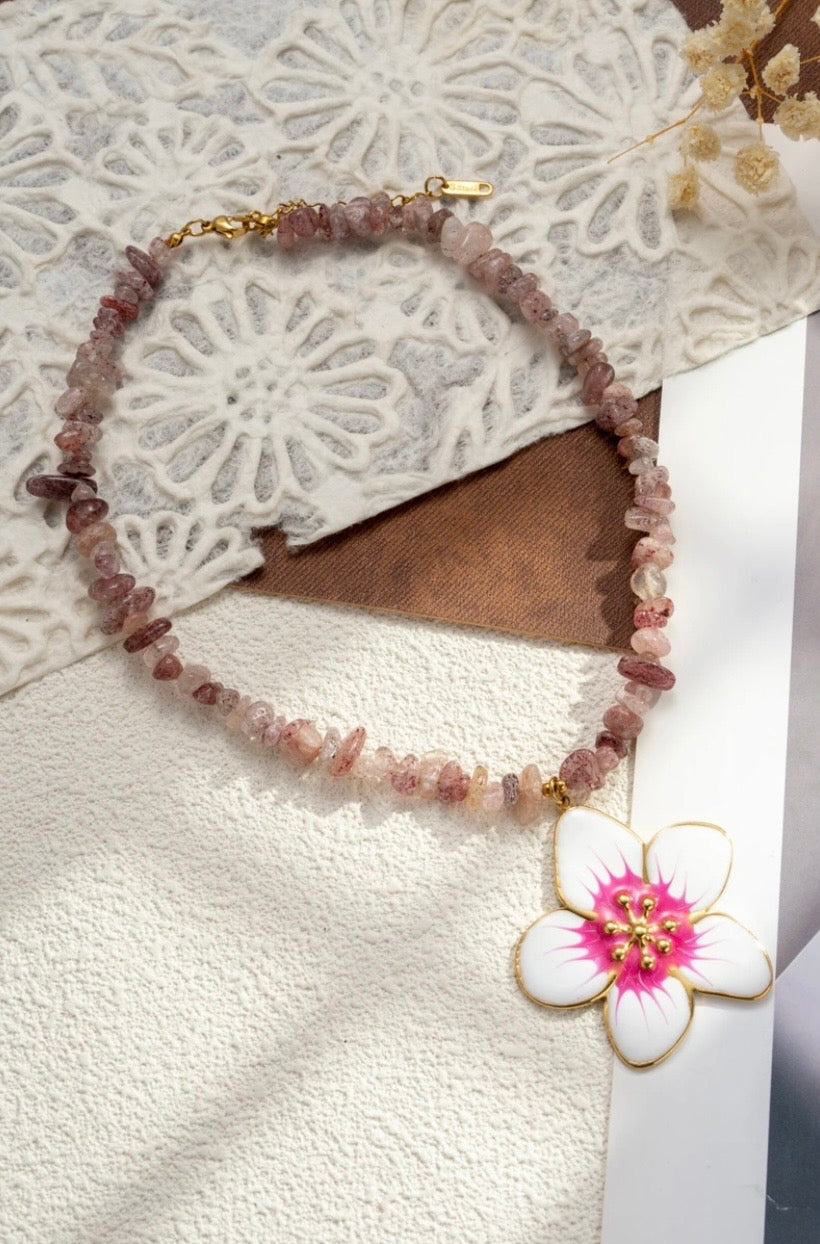 Collier Fleurs & Pierre Naturelle