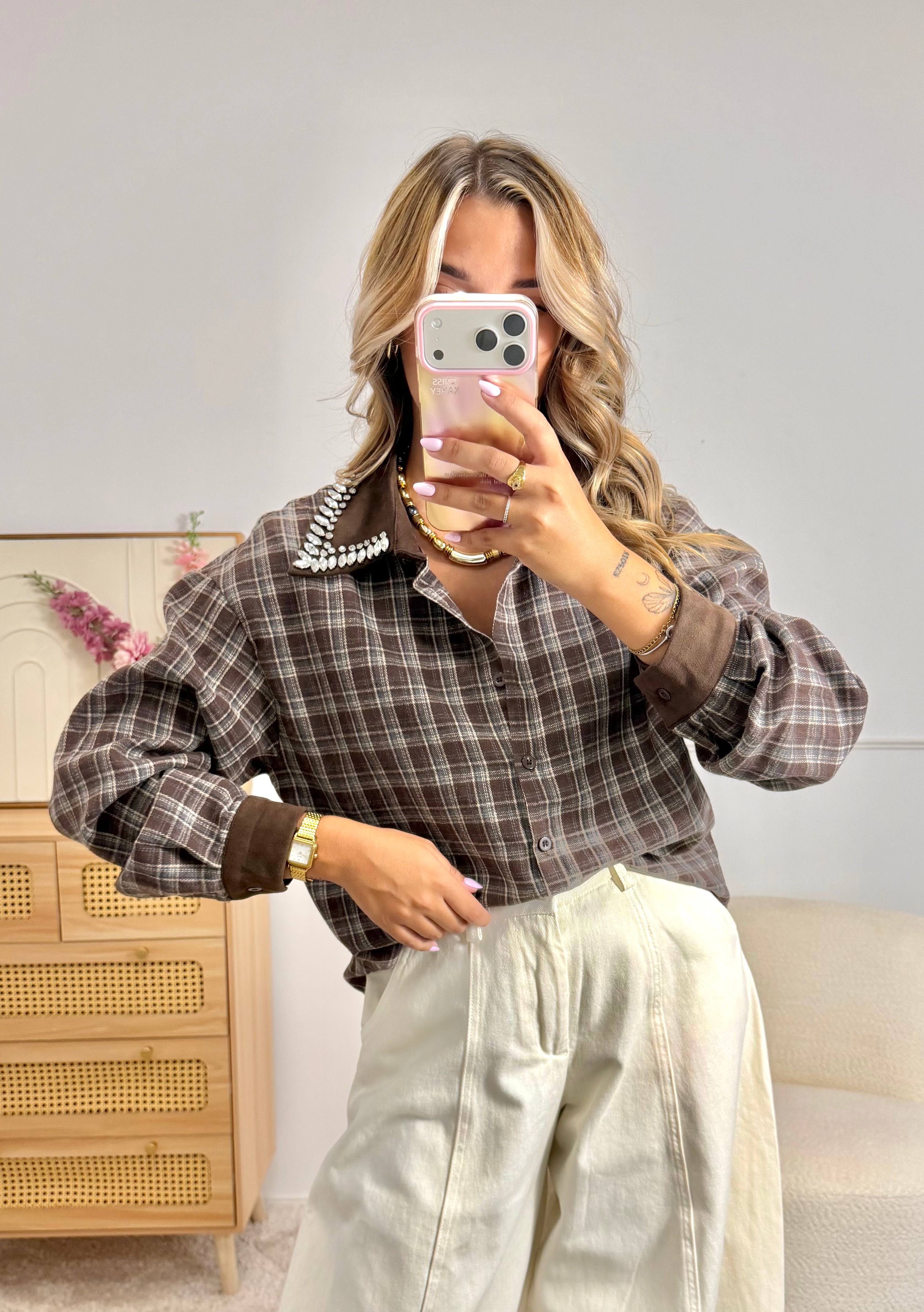 Chemise col bijoux choco