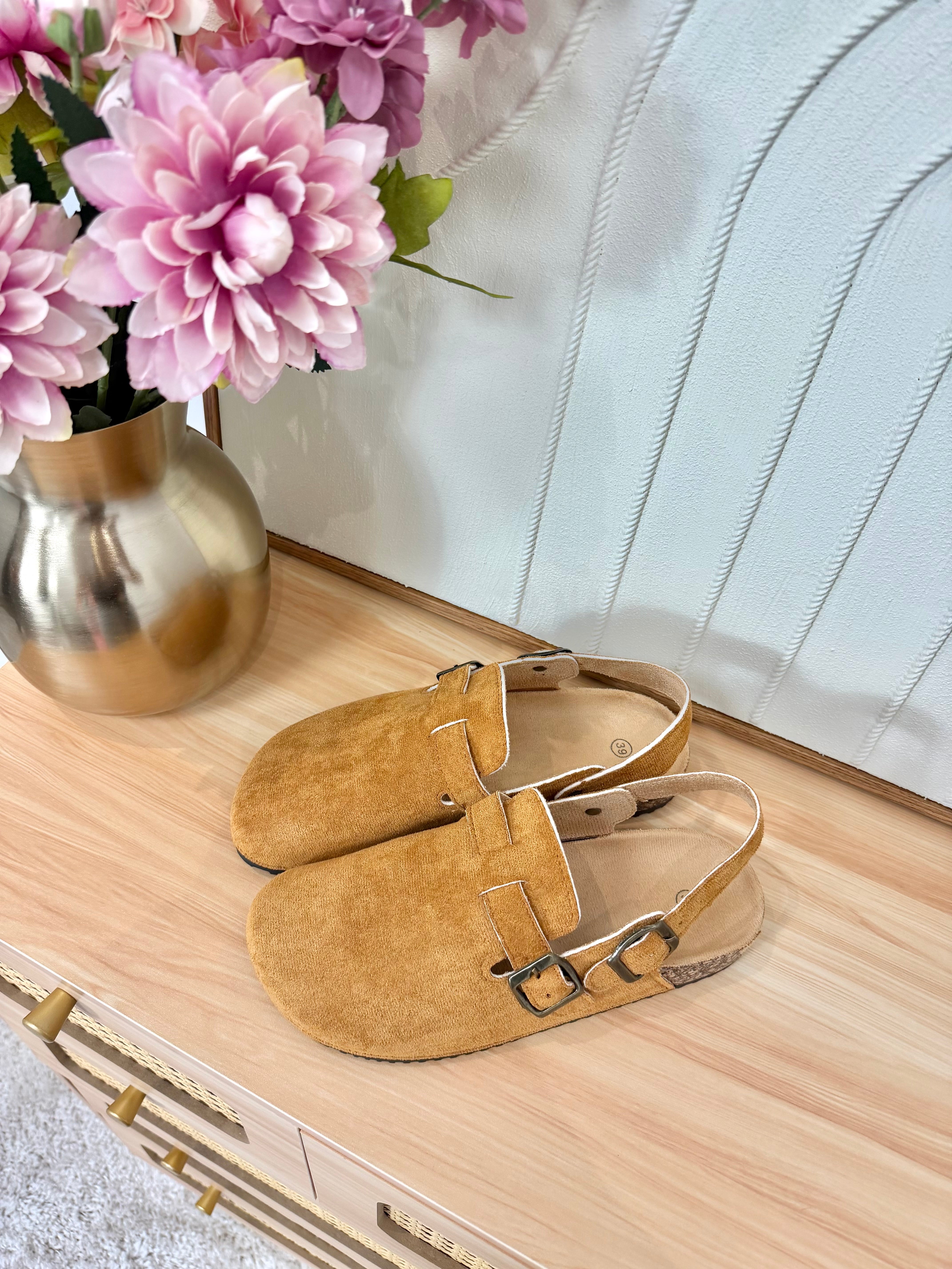 Mules Daim Camel