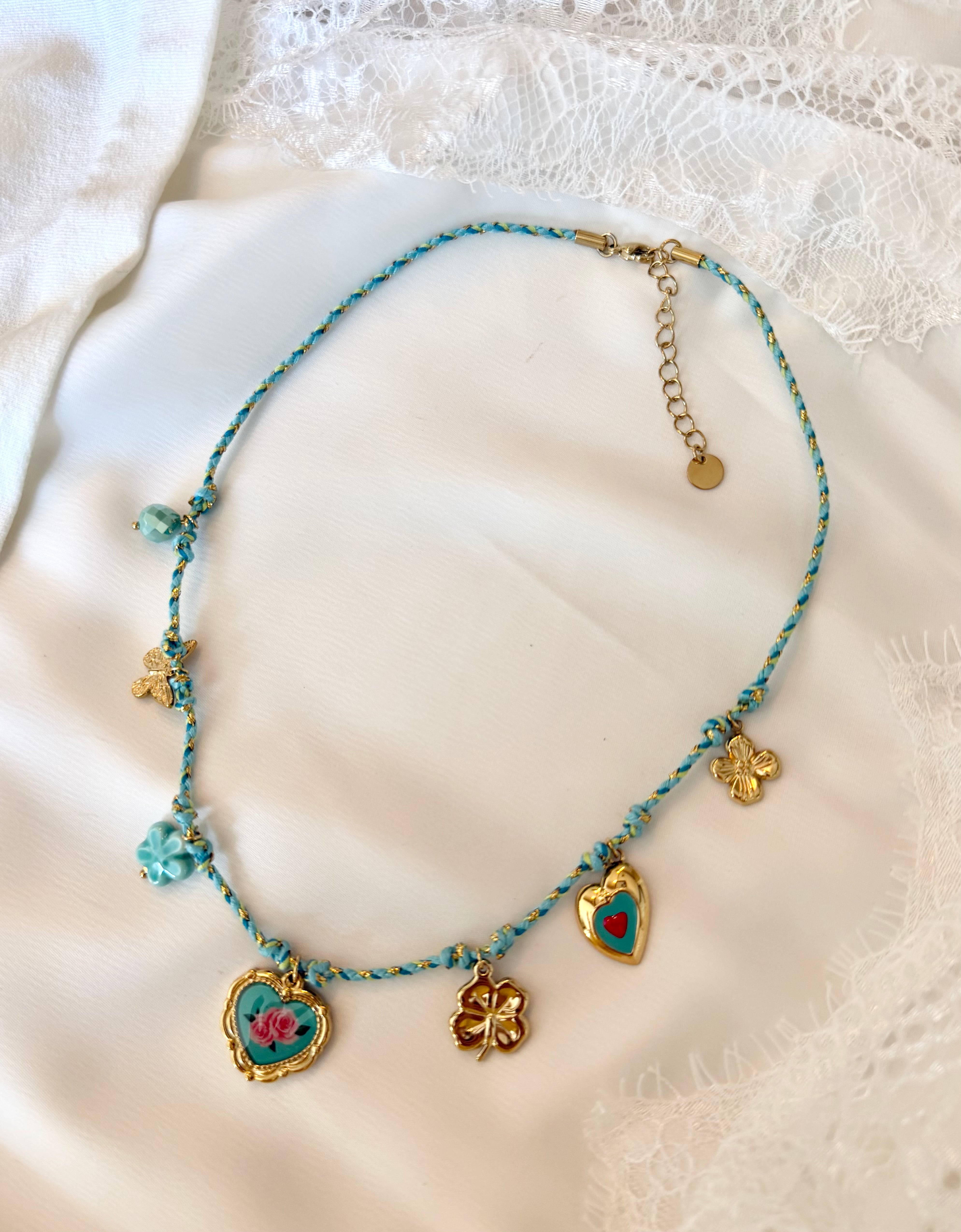 Collier en Corde & Breloques