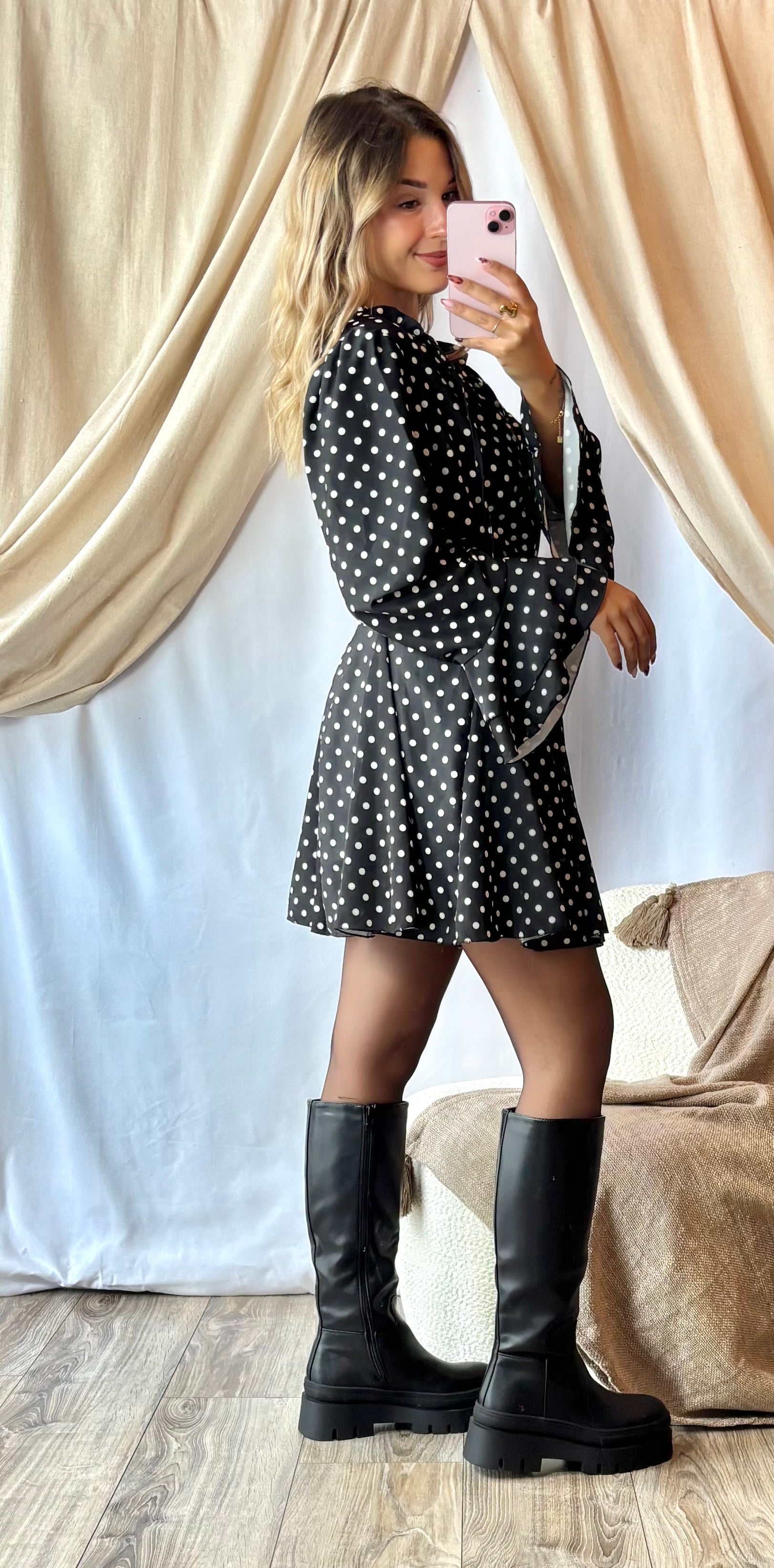 Robe à Pois Noir