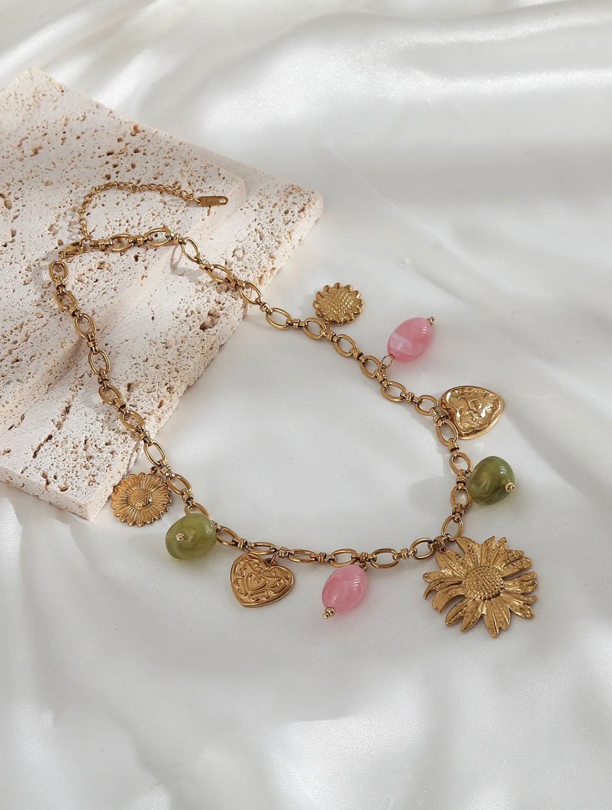 Collier breloque kaki/rose