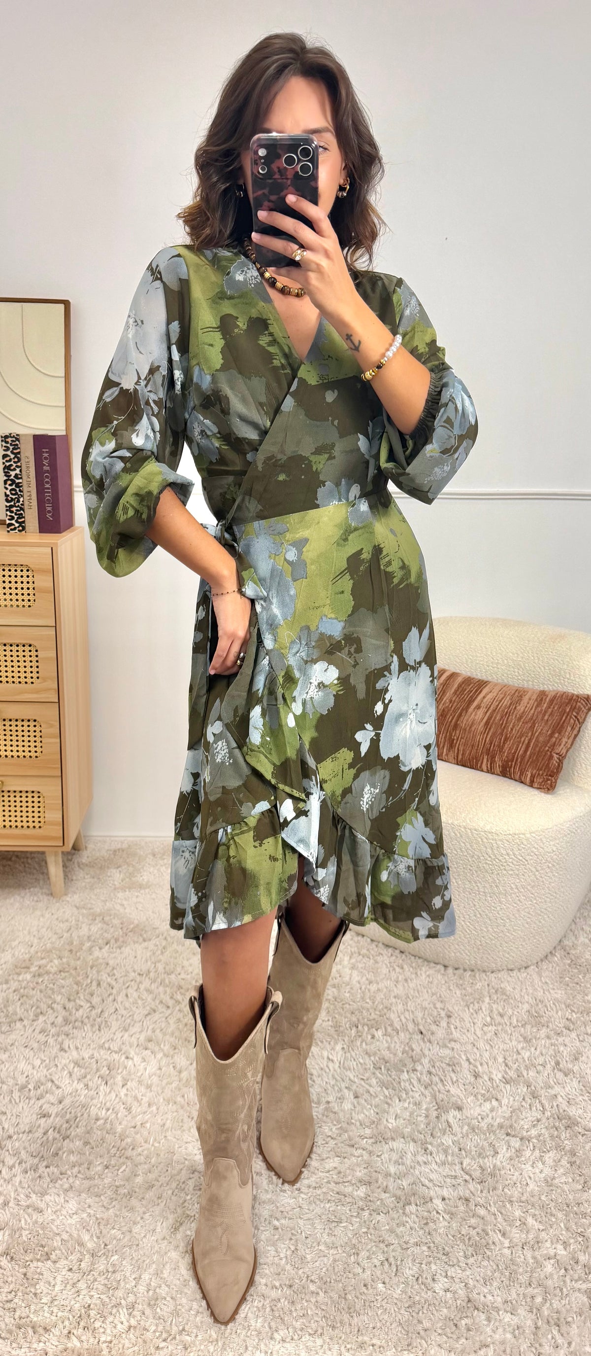 Robe cache coeur fleurs Kaki